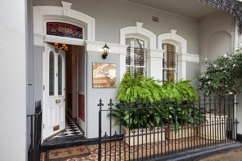 Stunning Terrace In Centennial Park - Food Delivery Shop 0