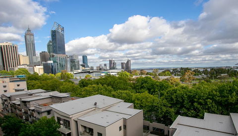 Perth Short Stays - Food Delivery Shop 9