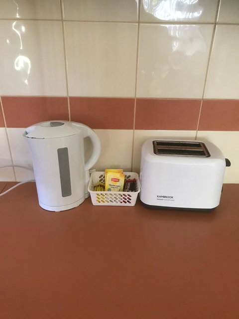 Riverview Tourist Park - Food Delivery Shop 1