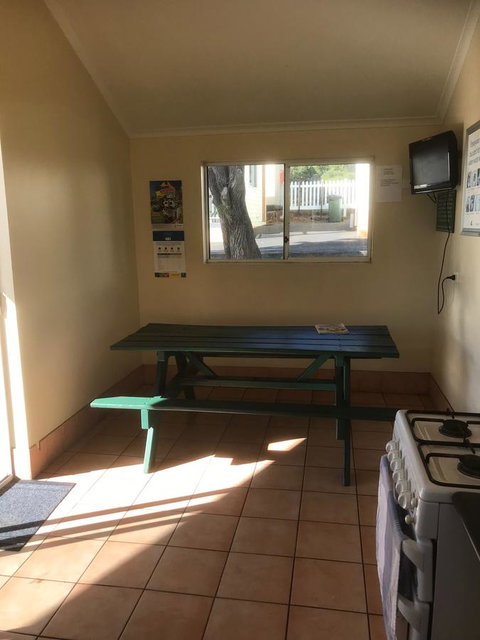 Riverview Tourist Park - Food Delivery Shop 5