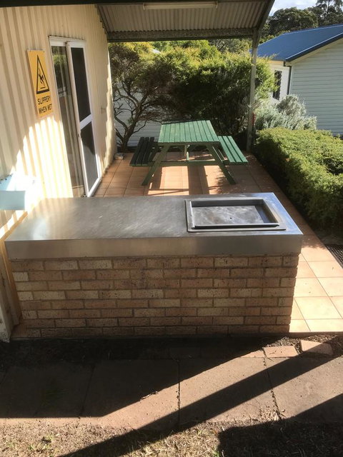 Riverview Tourist Park - Food Delivery Shop 10