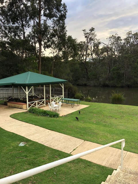 Riverview Tourist Park - Food Delivery Shop 22