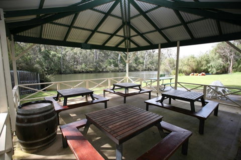 Riverview Tourist Park - Food Delivery Shop 25
