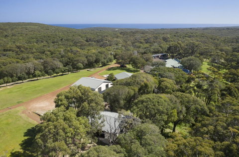 Karriview Margaret River - Food Delivery Shop 33