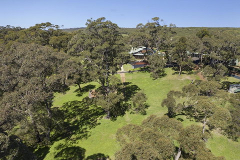Karriview Margaret River - Food Delivery Shop 34