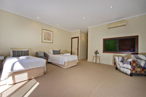 Karriview Margaret River - Food Delivery Shop 12