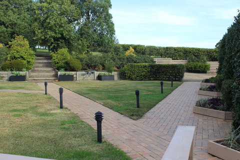 Grapevines Boutique Accommodation - Food Delivery Shop 16