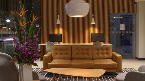 Holiday Inn Perth City Centre, An IHG Hotel - Food Delivery Shop 6
