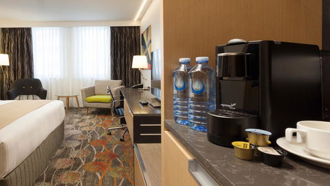 Holiday Inn Perth City Centre, An IHG Hotel - Food Delivery Shop 18