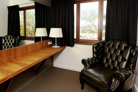 Riverview On Mount Street - Food Delivery Shop 13