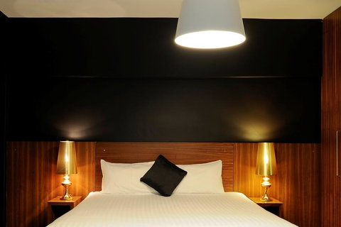 Riverview On Mount Street - Food Delivery Shop 22