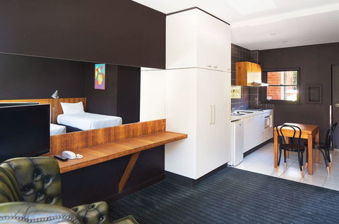 Riverview On Mount Street - Food Delivery Shop 26