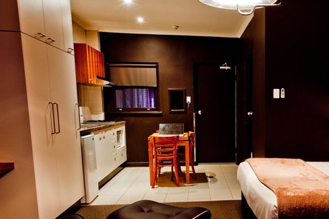 Riverview On Mount Street - Food Delivery Shop 23