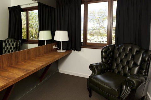 Riverview On Mount Street - Food Delivery Shop 3