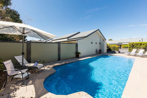 Hunter Gateway Motel - Food Delivery Shop 23