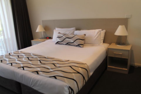 Hunter Gateway Motel - Food Delivery Shop 11