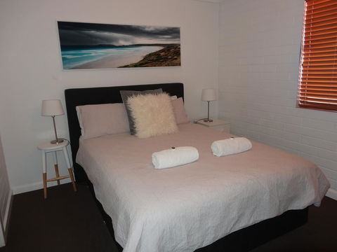 Archipelago Apartments Esperance - Pet Food Australia 14