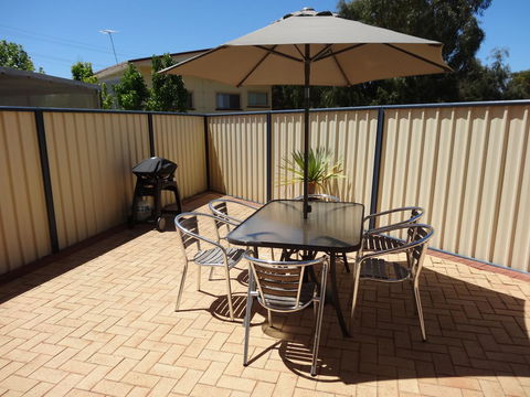 Archipelago Apartments Esperance - Pet Food Australia 15