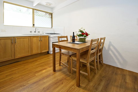 Peppermint Brook Cottages - Food Delivery Shop 3