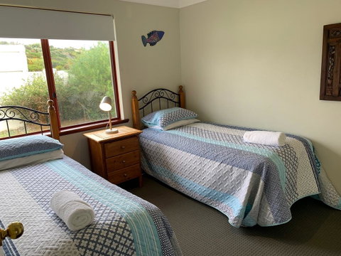 Beachside Prevelly Villas - Food Delivery Shop 30