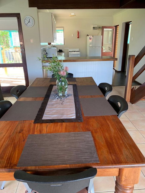 Beachside Prevelly Villas - Food Delivery Shop 13