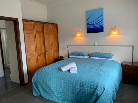 Beachside Prevelly Villas - Food Delivery Shop 28