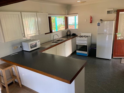 Beachside Prevelly Villas - Food Delivery Shop 14