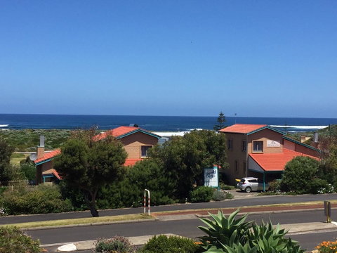 Beachside Prevelly Villas - Food Delivery Shop 0