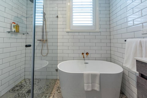 Heritage Townhouse Near Harbour Bridge - Food Delivery Shop 2