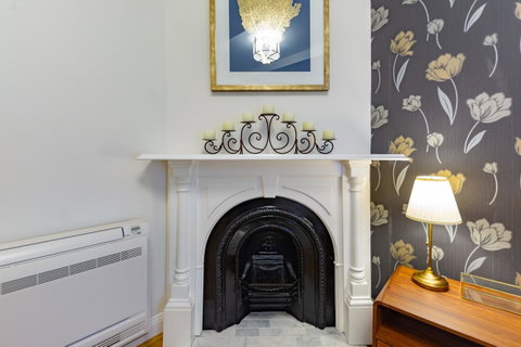 Heritage Townhouse Near Harbour Bridge - Food Delivery Shop 8