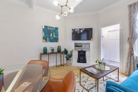 Heritage Townhouse Near Harbour Bridge - Food Delivery Shop 17