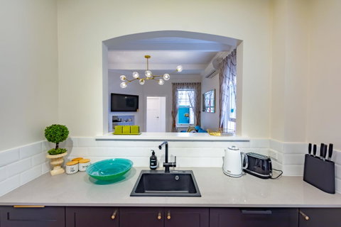 Heritage Townhouse Near Harbour Bridge - Food Delivery Shop 13