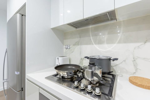 Inner City Stylish Apt Walk To Green Square - Food Delivery Shop 19