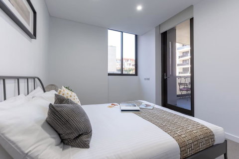 Inner City Stylish Apt Walk To Green Square - Food Delivery Shop 8