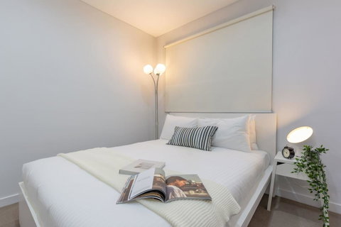 Inner City Stylish Apt Walk To Green Square - Food Delivery Shop 18
