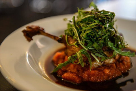 Crossroads Hotel - Food Delivery Shop 19