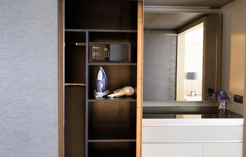 Hyatt Regency Sydney - Pet Food Australia 8