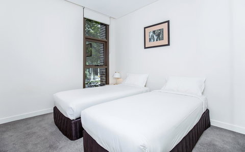 DD Apartments On Day - Pet Food Australia 14