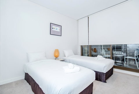 DD Apartments On Day - Pet Food Australia 27