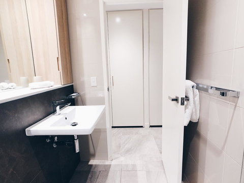 DD Apartments On Day - Pet Food Australia 33