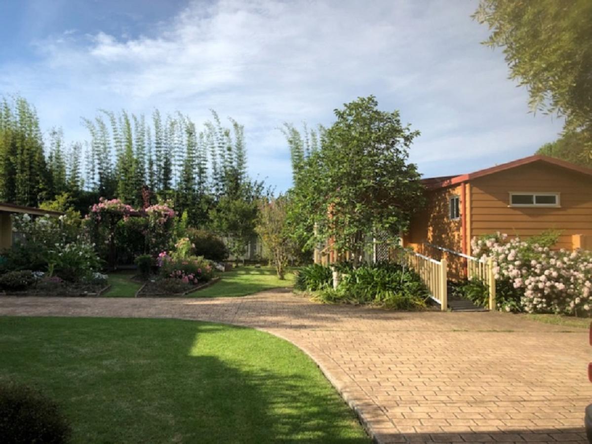 Berry NSW Food Delivery Shop