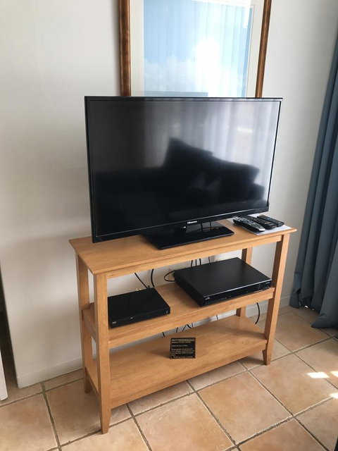 Oxley Cove Holiday Apartment - Food Delivery Shop 8