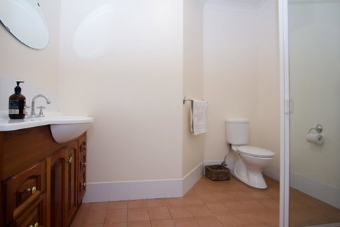Stay In Mudgee The Grove, The Church, And Premium Private Homestead - Food Delivery Shop 30