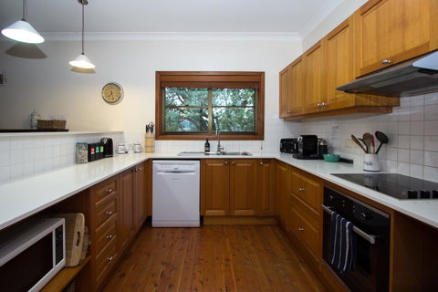 Stay In Mudgee The Grove, The Church, And Premium Private Homestead - Food Delivery Shop 14