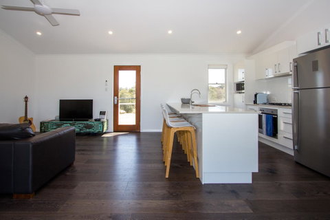 Stay In Mudgee The Grove, The Church, And Premium Private Homestead - Food Delivery Shop 1