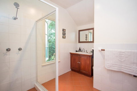 Stay In Mudgee The Grove, The Church, And Premium Private Homestead - Food Delivery Shop 23