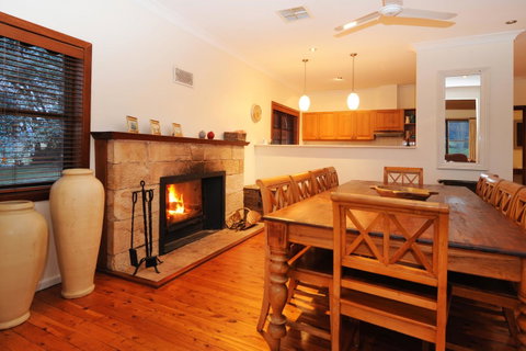 Stay In Mudgee The Grove, The Church, And Premium Private Homestead - Food Delivery Shop 43