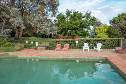 Stay In Mudgee The Grove, The Church, And Premium Private Homestead - Food Delivery Shop 24