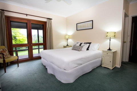 Stay In Mudgee The Grove, The Church, And Premium Private Homestead - Food Delivery Shop 15