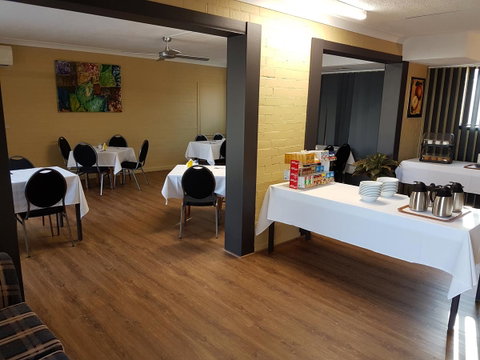 Best Western Kennedy Drive Airport Motel - Food Delivery Shop 4
